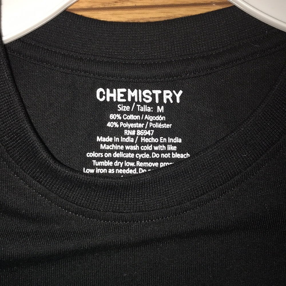 🎉🎊 5 for $20🎉🎊 Women’s crop top shirt - Picture 3 of 4